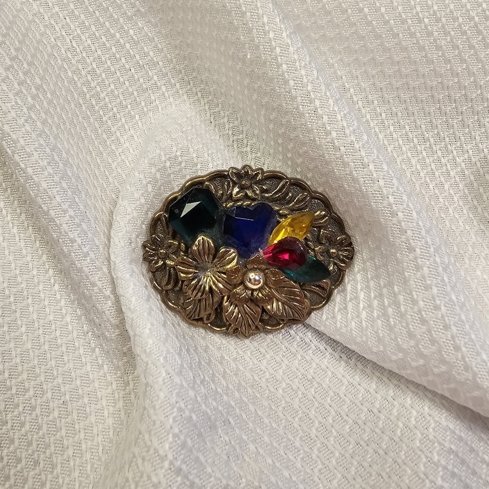 Brooch - Picture 4 of 8